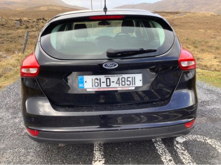 2016 Ford Focus - thumbnail 29