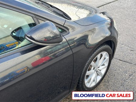 2015 Volkswagen Golf HIGHLINE , AUTO // LOW MILEAGE €13,950 thumbnail