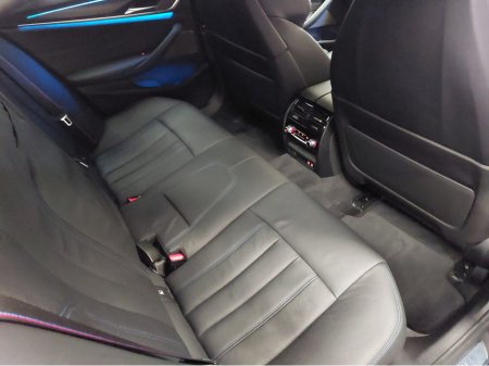 2020 BMW 5 Series - thumbnail 9