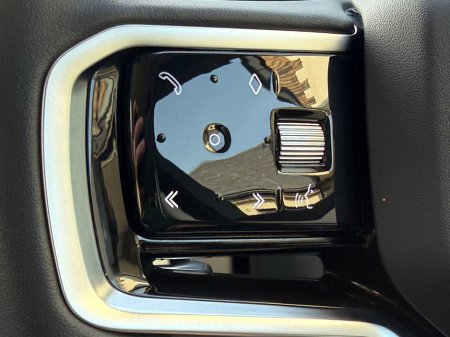 2023 Land Rover Range Rover Velar - thumbnail 19