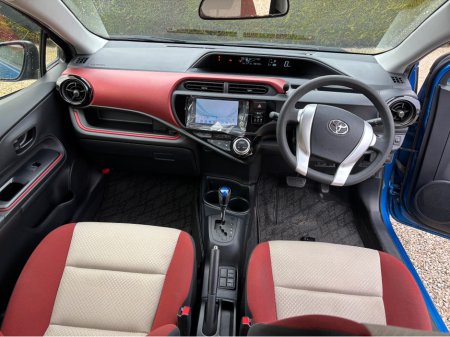 2016 Toyota Aqua - thumbnail 7