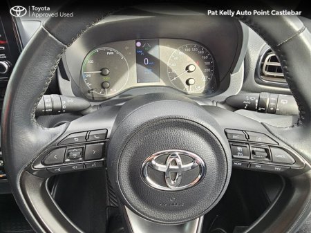 2021 Toyota Yaris - thumbnail 16