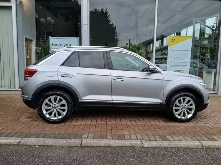 2022 Volkswagen T-Roc 1.0 TSI 110HP Style Plus. Sunroof. €27,950