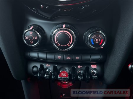 2021 MINI Cooper HIGH SPEC , AUTO // LOW MILEAGE €25,950 thumbnail