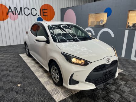 2021 Toyota Yaris €15950! 2021 TOYOTA YARIS 1.0L PETROL / 90K KMS / REVERSE CAMERA & MORE €15,950