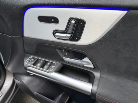 2023 Mercedes-Benz EQA 350 AMG LNE PREMIUM 4MATIC 4WD//GREAT SPECIFICATION//MERCEDES SERVICE HISTORY//SIMI AND AA DEALER €34,950 thumbnail