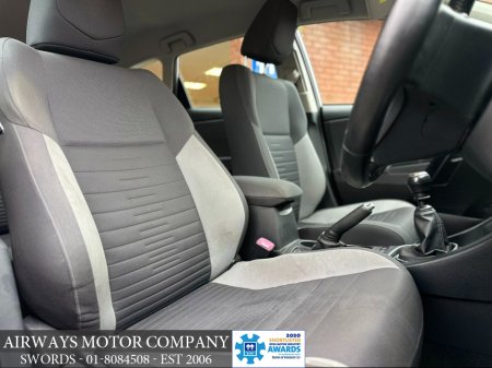 2016 Toyota Auris 1.2T ICON 5DR - LOW KMS €14,995 thumbnail