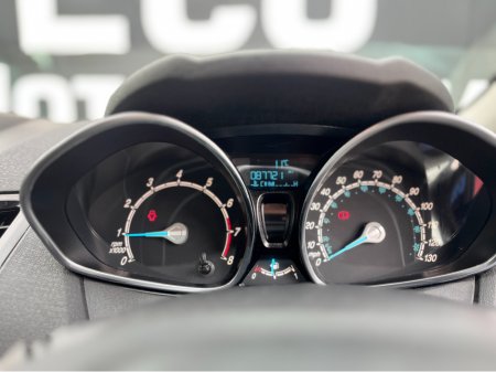 2014 Ford Fiesta - thumbnail 11