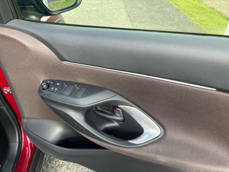 2022 Toyota Yaris Cross - thumbnail 11