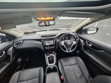 2017 Nissan Qashqai - thumbnail 14