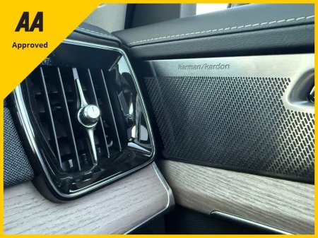 2025 Volvo XC90 - thumbnail 35