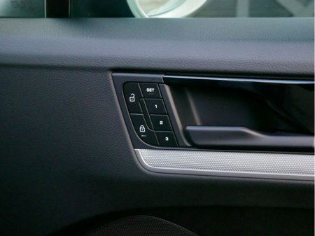 2024 Porsche Cayenne - thumbnail 21