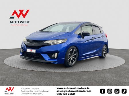 2017 Honda Fit 2017 Honda Fit Sport Self Charging Hybrid Automatic €13,500 thumbnail