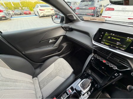 2020 Peugeot 208 - thumbnail 26