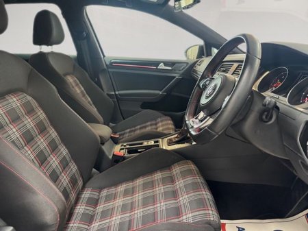 2015 Volkswagen Golf - thumbnail 11