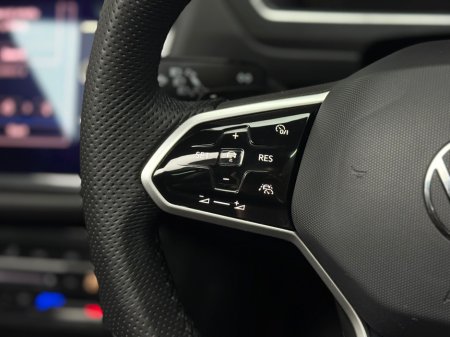 2021 Volkswagen Tiguan - thumbnail 22