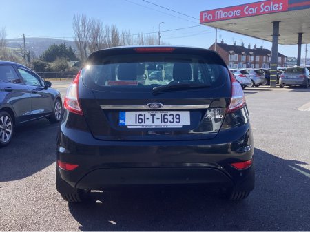 2016 Ford Fiesta - thumbnail 5