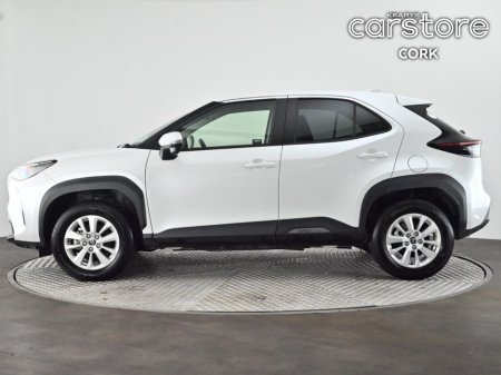 2023 Toyota Yaris Cross - thumbnail 6