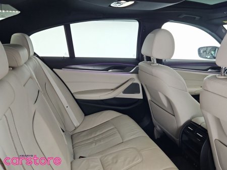 2021 BMW 5 Series - photo 10