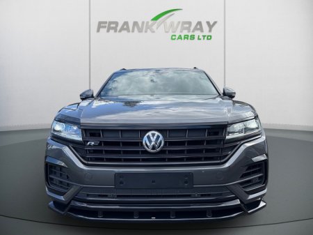2019 Volkswagen Touareg - thumbnail 2