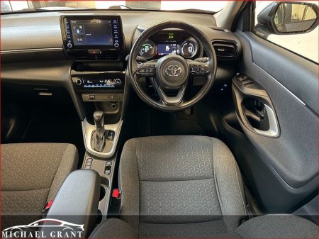 2023 Toyota Yaris Cross 1.5 HYBRID CVT AUTOMATIC LUNA 1 OWNER IRISH CAR €24,900 thumbnail