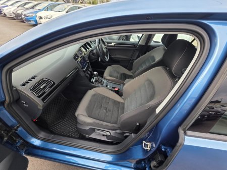 2013 Volkswagen Golf - thumbnail 11