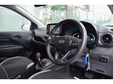 2024 Hyundai i10 i10 Deluxe Plus Auto €21,995 thumbnail
