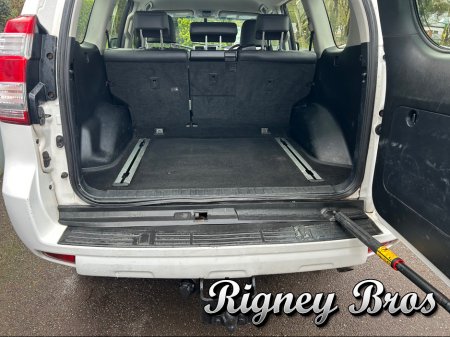 2017 Toyota Landcruiser LAND CRU LWB BUSINESS AUTO 4DR thumbnail