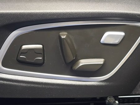 2025 Renault Rafale Esprit Alpine E Tech 200 Hybrid Automatic thumbnail