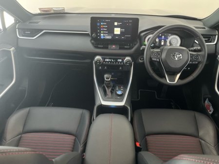2025 Toyota Rav4 PLUG-IN HYBRID SPORT €54,500 thumbnail