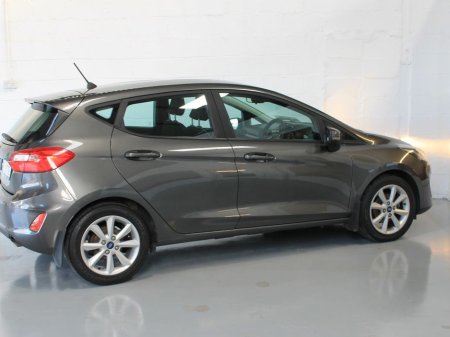 2019 Ford Fiesta 1.10 70PS 5SPD 5DR 4DR €14,999 thumbnail