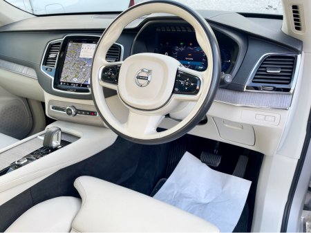 2023 Volvo XC90 - thumbnail 9