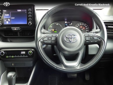 2023 Toyota Yaris Hybrid Luna €22,950 thumbnail