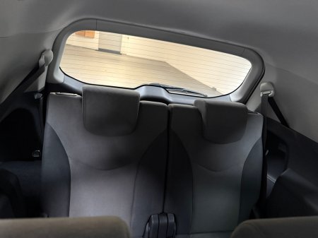 2013 Toyota Prius  €12,490 thumbnail