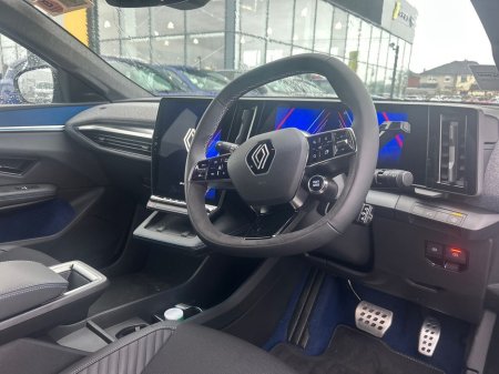 2026 Renault Scenic techno 87kWh 220hp €51,620 thumbnail