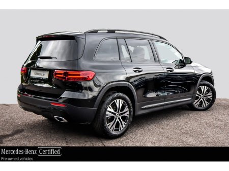 2025 Mercedes-Benz GLB - view 3