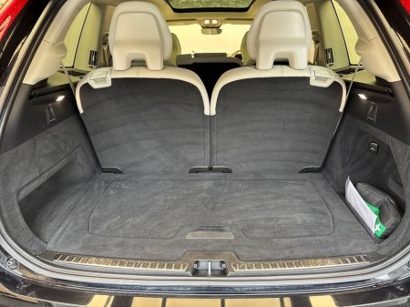 2023 Volvo XC90 - thumbnail 9