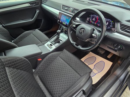 2022 Skoda Superb - thumbnail 17