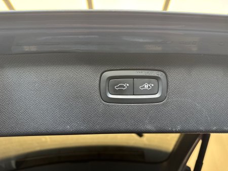 2023 Volvo XC90 - thumbnail 21