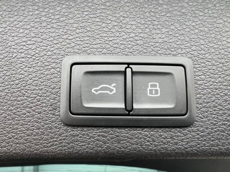 2017 Audi Q2 SPORT S-LINE PACK 1.0 TFSI // OPENING PAN ROOF // LEATHER HEATED SEATS // BANG & OLUFSEN €20,750 thumbnail