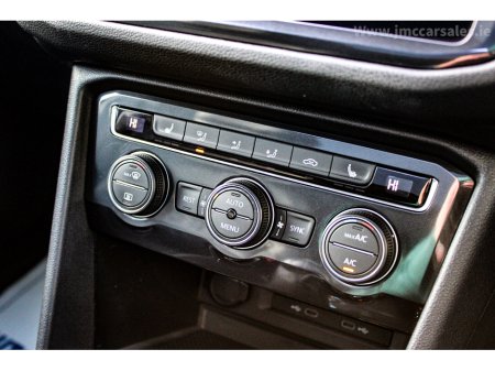 2021 Volkswagen Tiguan 2.0 TDI 150HP R-Line €34,995 thumbnail