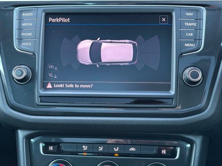 2017 Volkswagen Tiguan SUNROOF 2.0 TDI COMFORTLINE DSG 12 MONTH WARRANTY €22,995 thumbnail