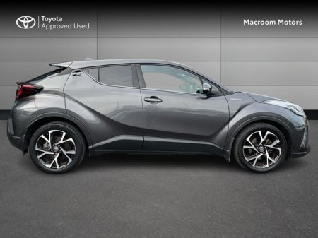 2022 Toyota C-HR - view 3