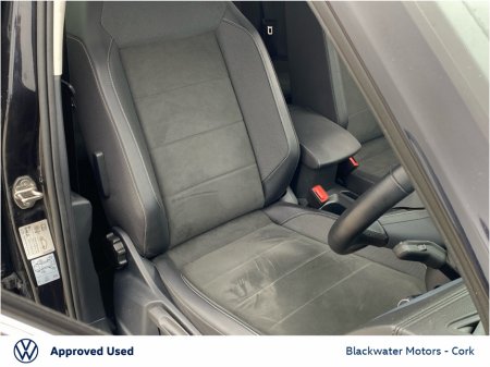 2024 Volkswagen T-Roc 2.0TDI 116BHP STYLE WITH REARVIEW CAMERA €34,995 thumbnail