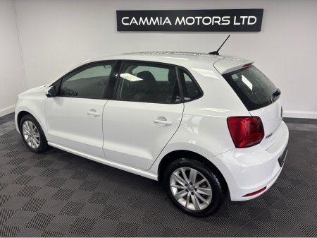 2016 Volkswagen Polo - view 4