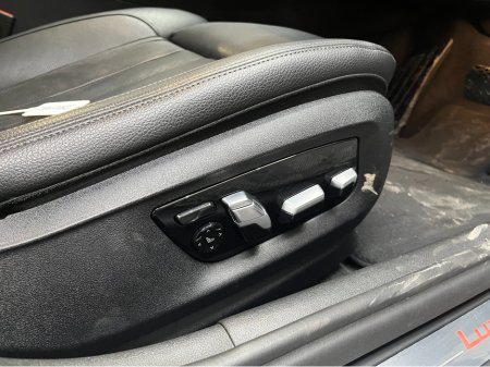 2018 BMW 5 Series - thumbnail 15