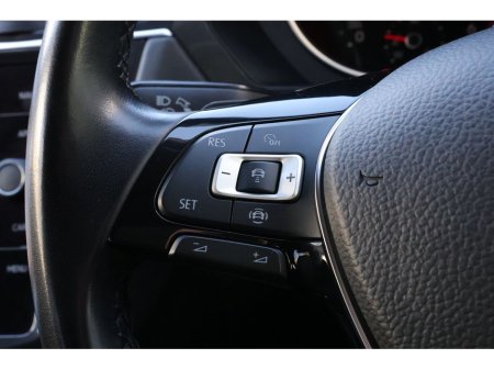 2021 Volkswagen Tiguan - thumbnail 10