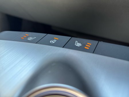 2024 Kia EV6 - thumbnail 17