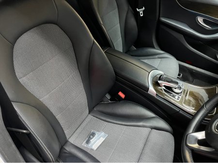 2017 Mercedes-Benz C Class €21950! 2017 MERCEDES-BENZ C220D AVANTGARDE 2.2 AUTOMATIC / CRUISE CONTROL / REVERSE CAMERA / ELCTRIC MEMORY & HEATED SEATS / PADDLE SHIFTERS / AMBIENT LIGHTS €21,950 thumbnail