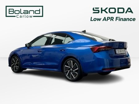 2025 Skoda Octavia - thumbnail 3